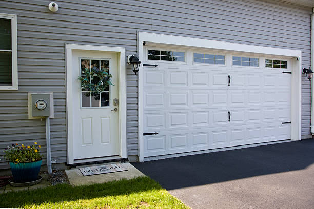 24/7 Emergency Garage Door Roller Replacement experts in Richmond, CA